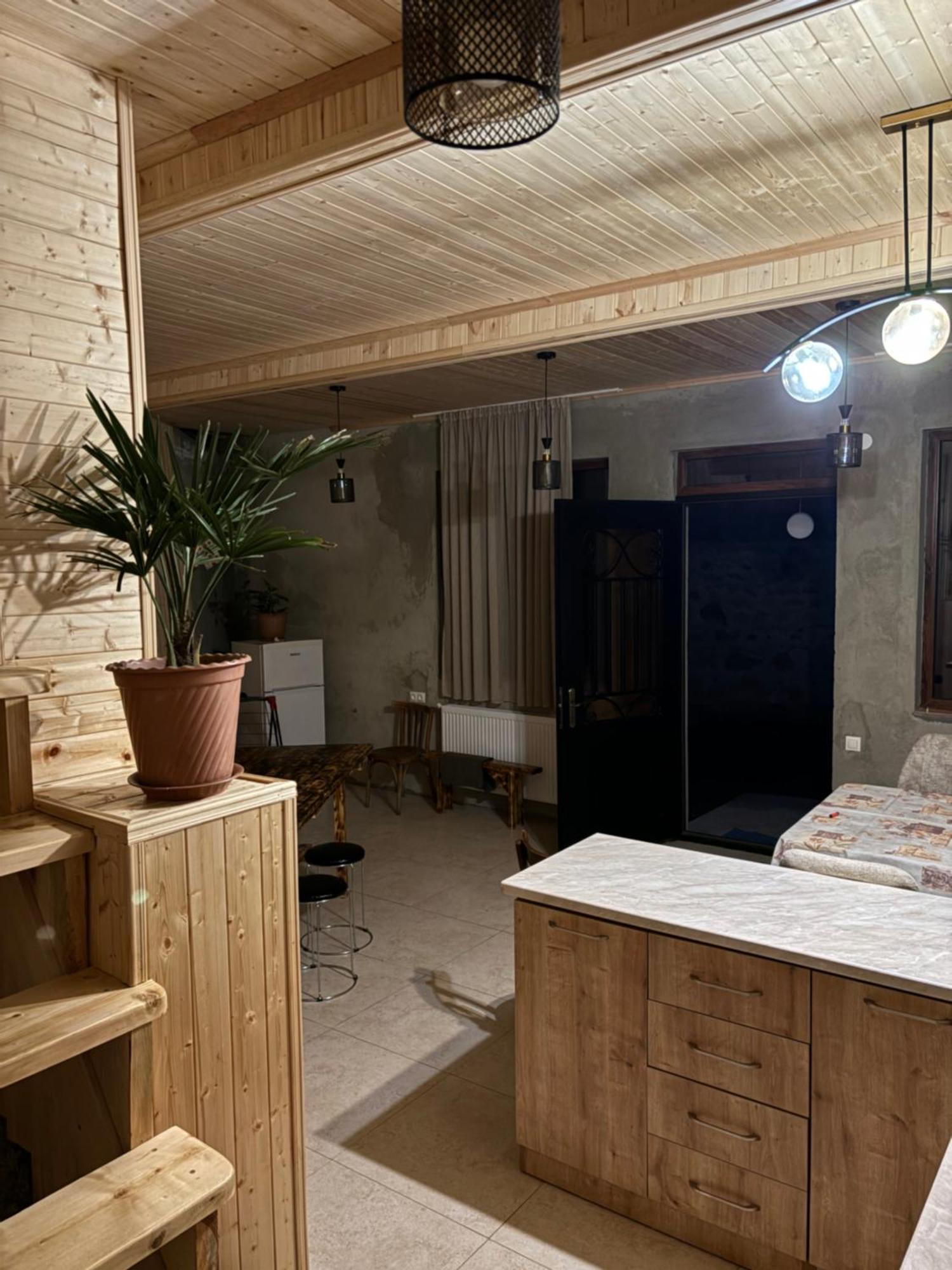 Family Hostel Nika Stepancminda Zewnętrze zdjęcie