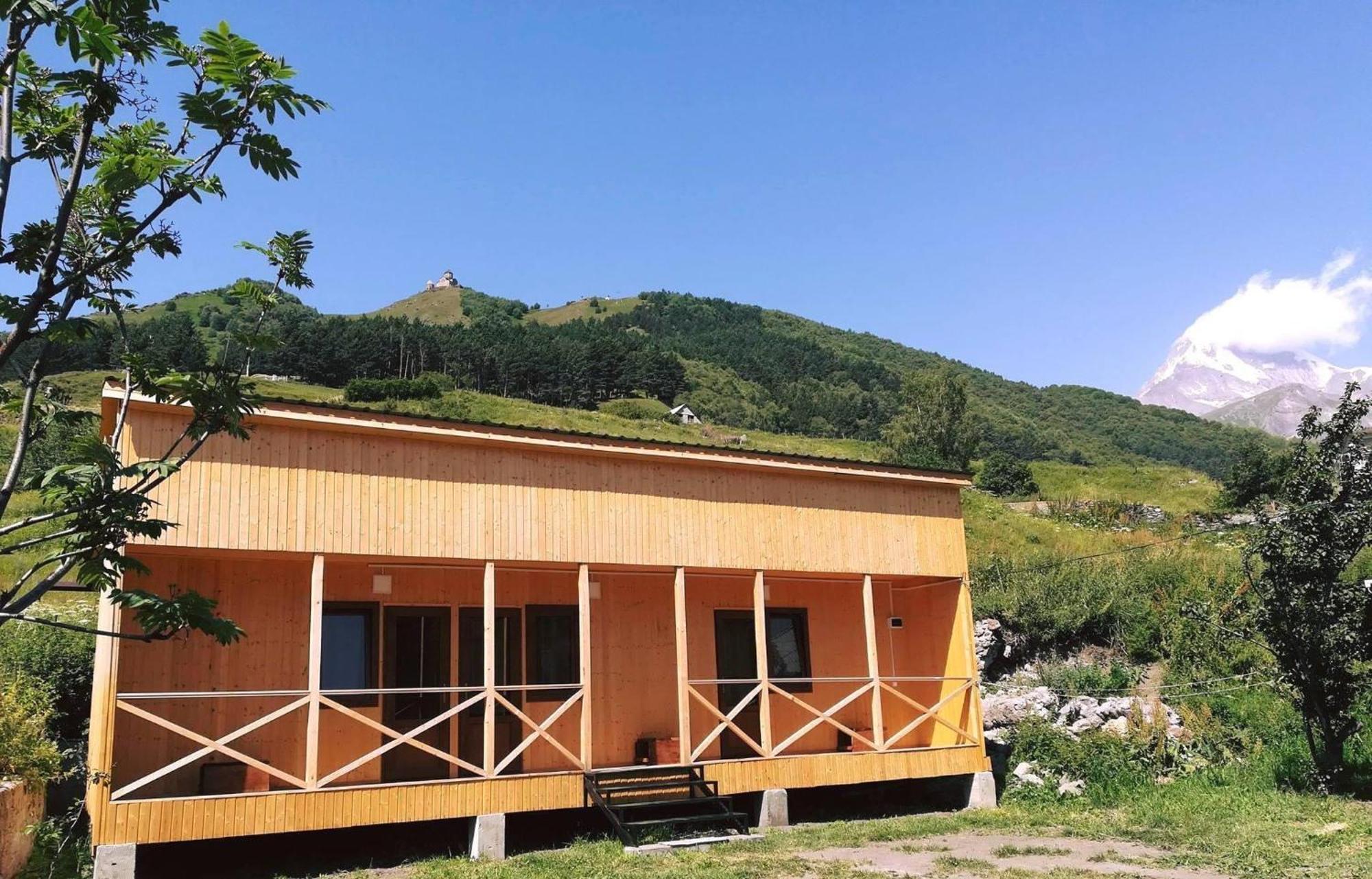 Family Hostel Nika Stepancminda Zewnętrze zdjęcie